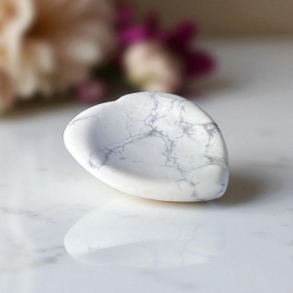 Howlite Heart Crystal Worry Stone Trinket Dish Ring - Small Jewelry Holder Bowl